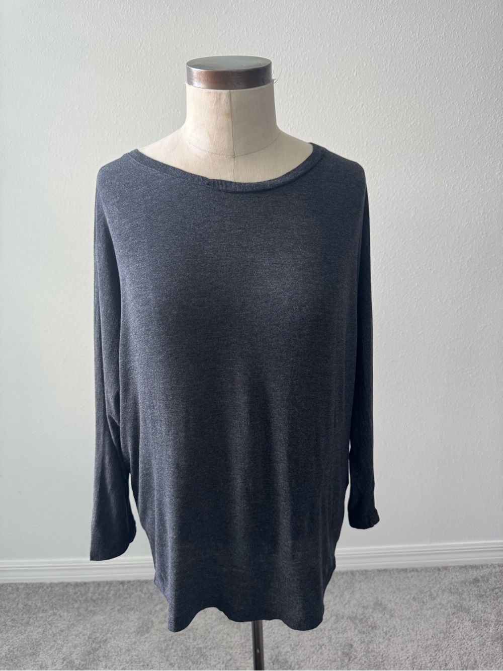 Vince Charcoal Gray Lightweight Long-Sleeve Tunic